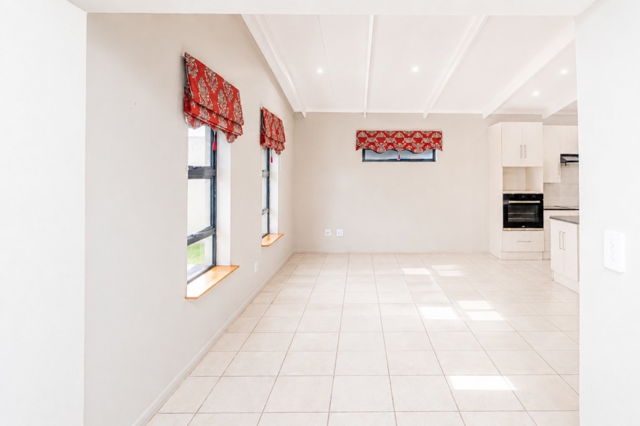 3 Bedroom Property for Sale in Magalies Golf Estate North West